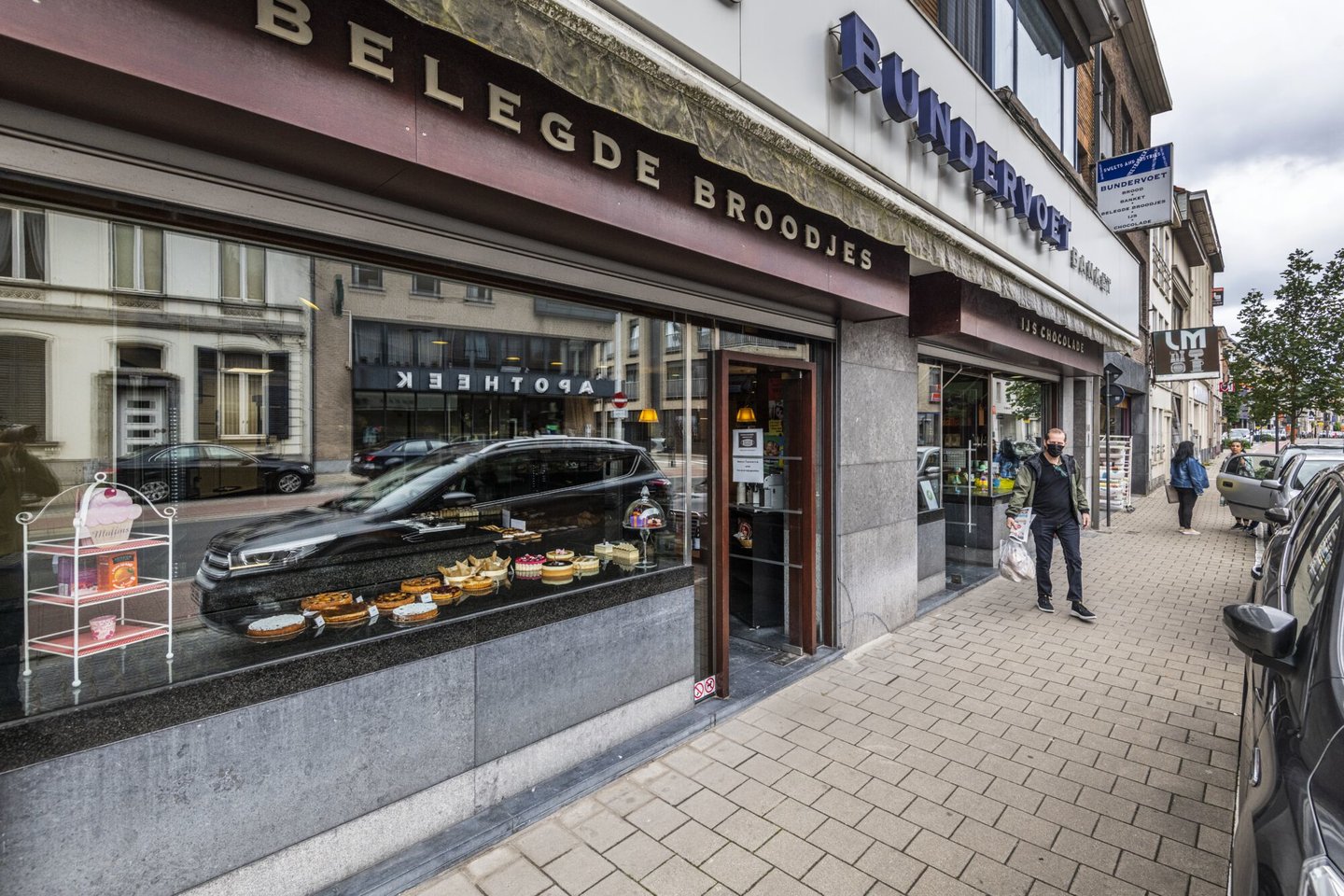 Etalage van bakkerij Bundervoet in Sint-Amandsberg