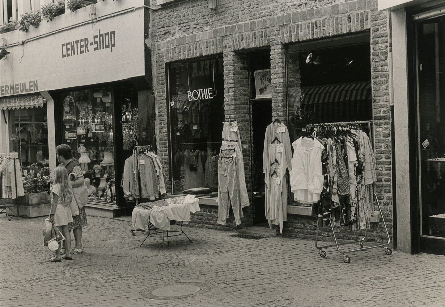 Etalage van een kledingwinkel in Gent