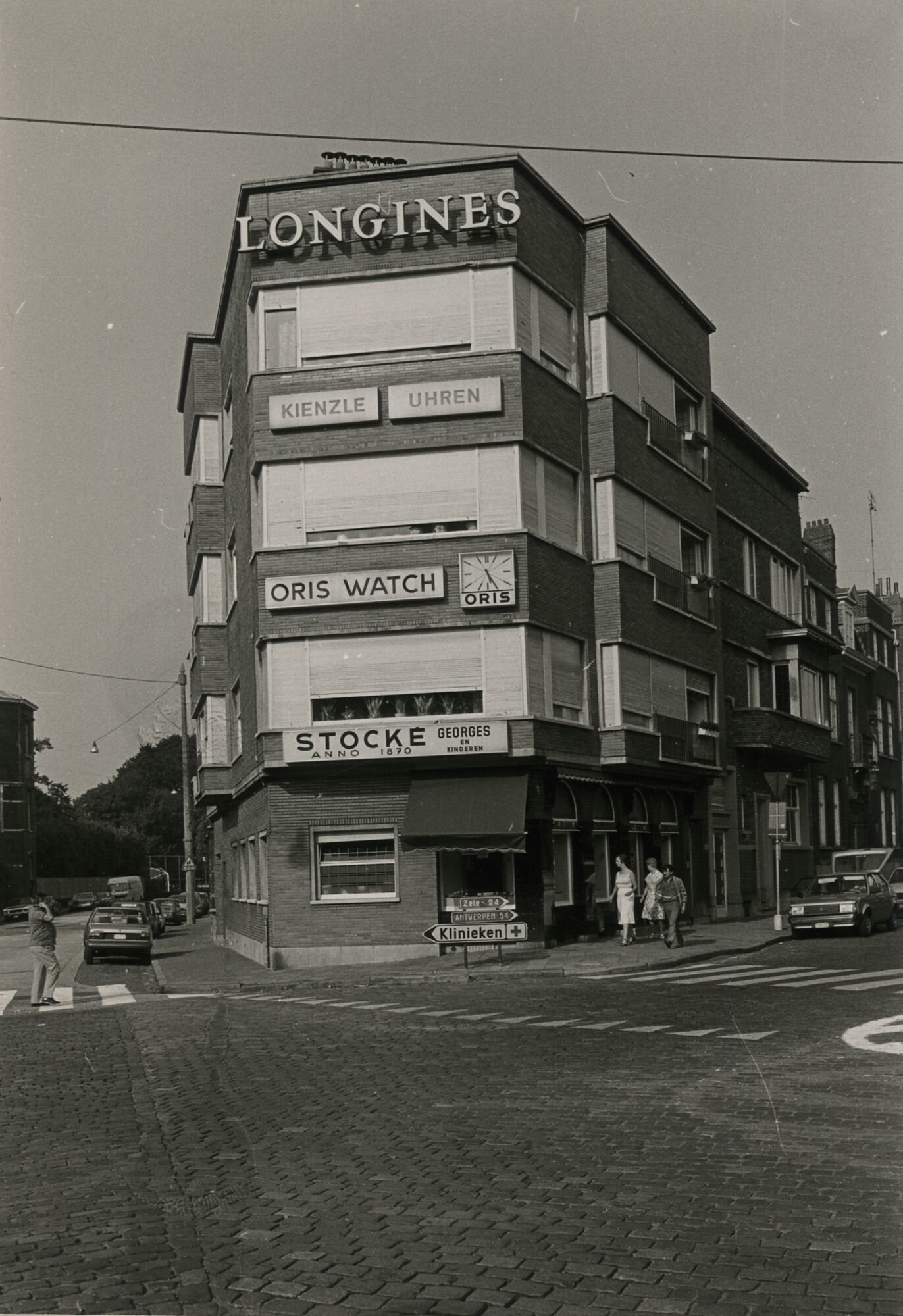 Etalage van een winkel van uurwerken Stocke Georges in Gent