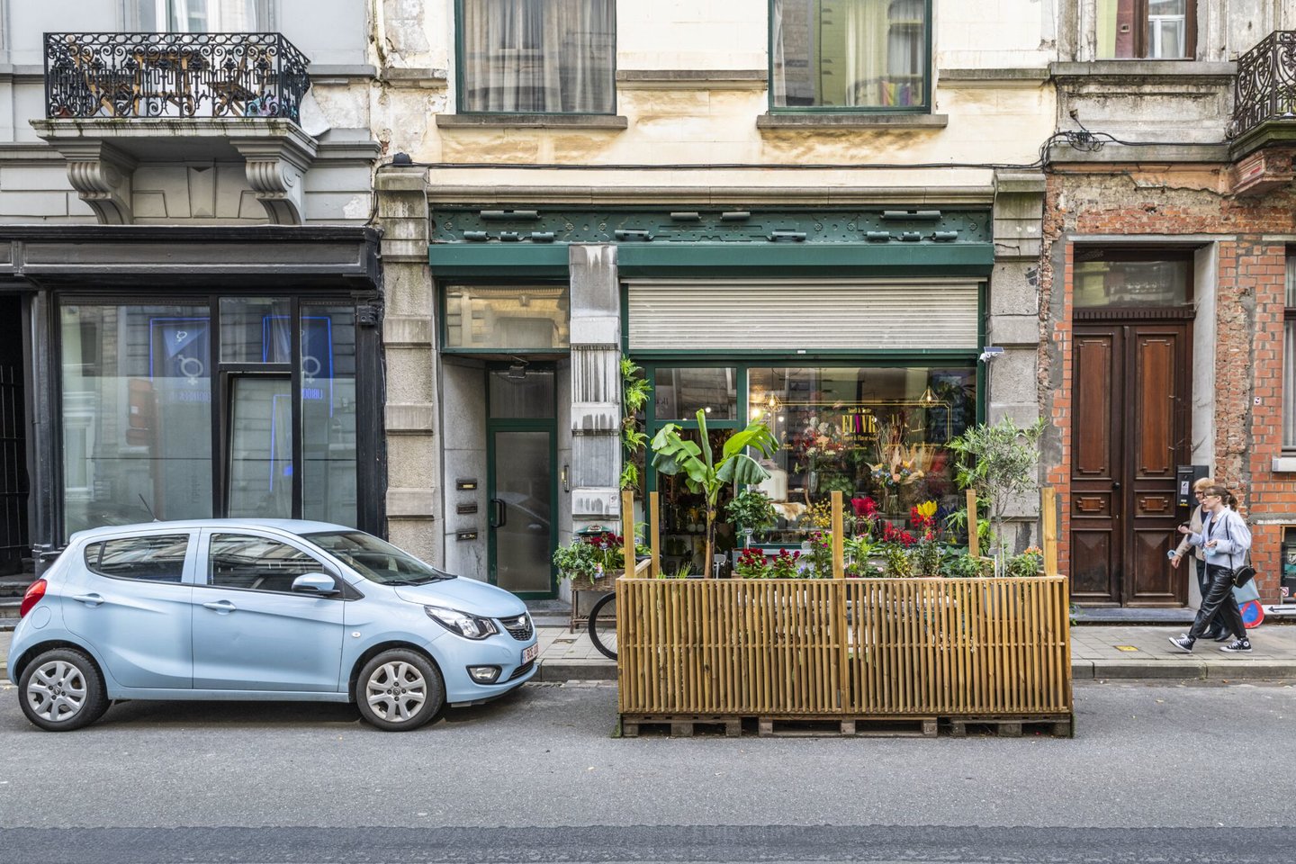 Etalage van bloemen- en plantenwinkel Flvvr Bloemen in Gent