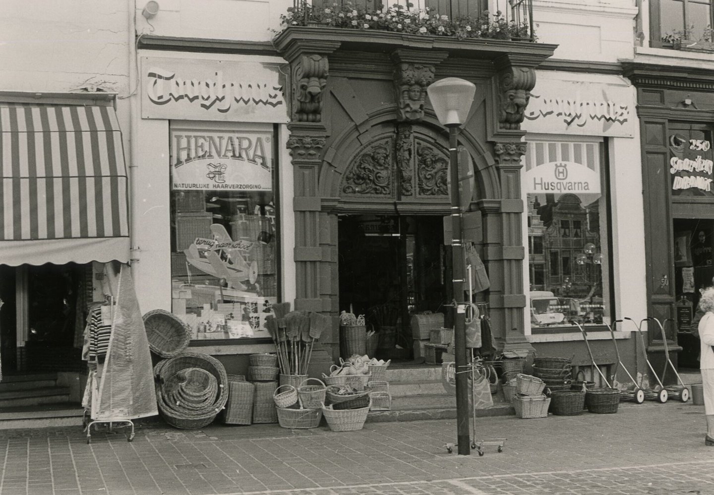 Etalage van rietwinkel Tooghuis in Gent