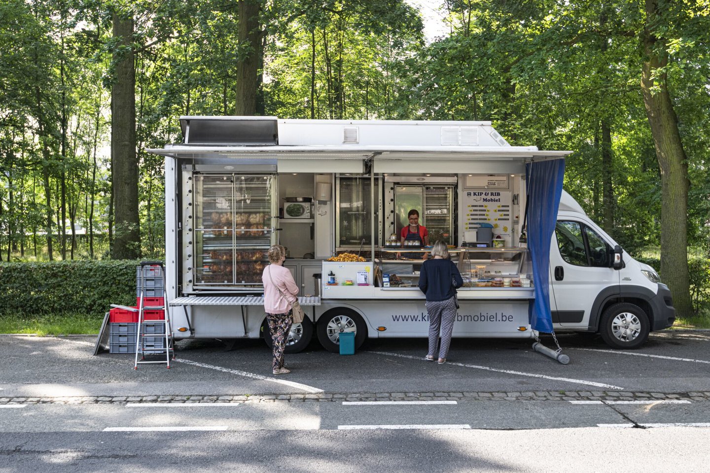 Marktkraam Kip en Ribmobiel in Wondelgem