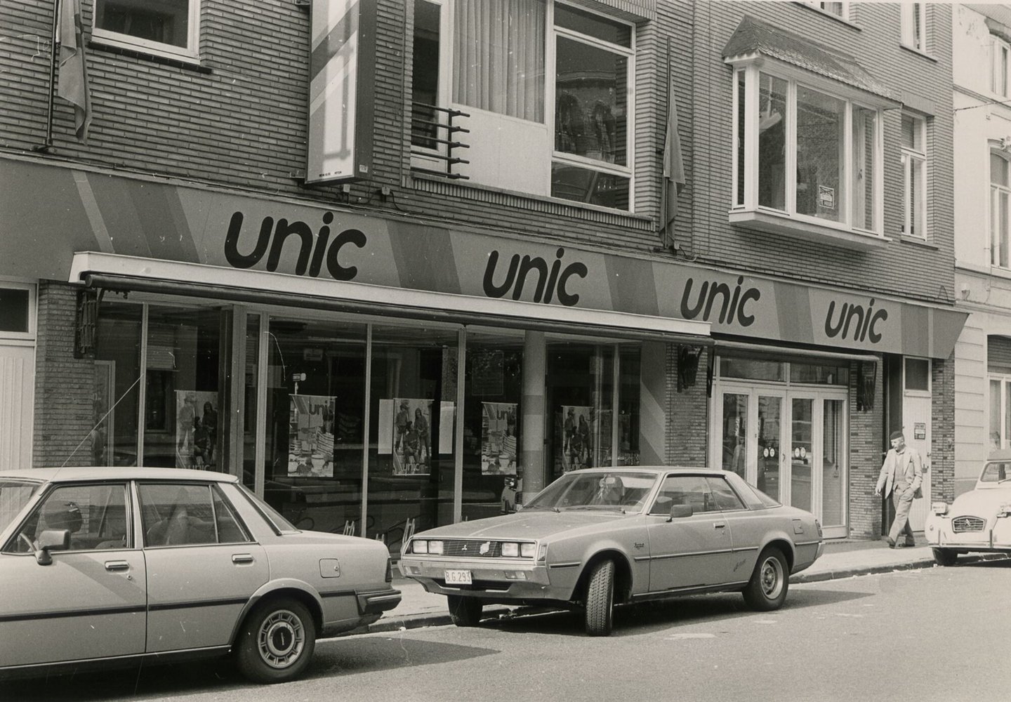 Etalage van een UNIC supermarkt in Gent