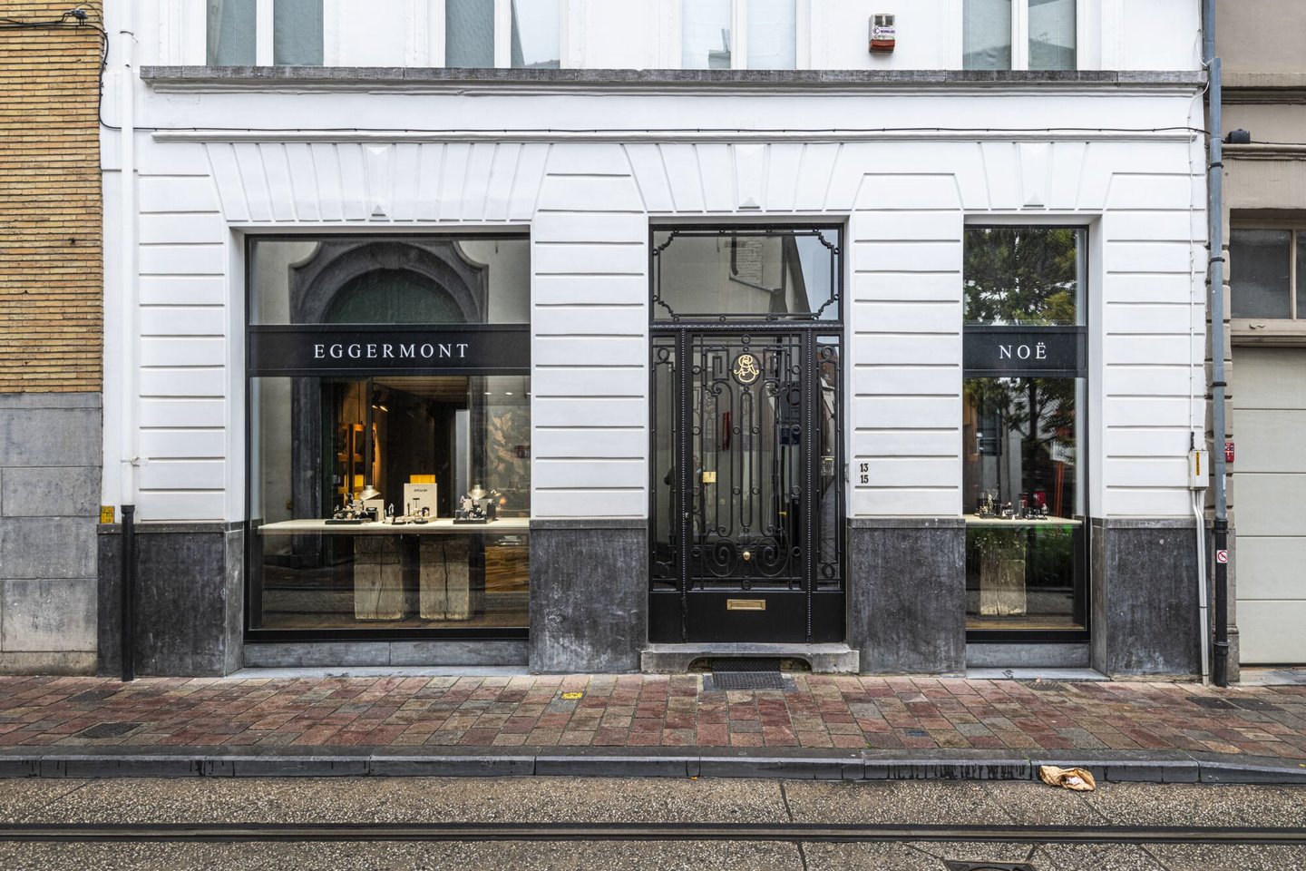 Etalage van juwelier - uurwerken Eggermont Noë in Gent