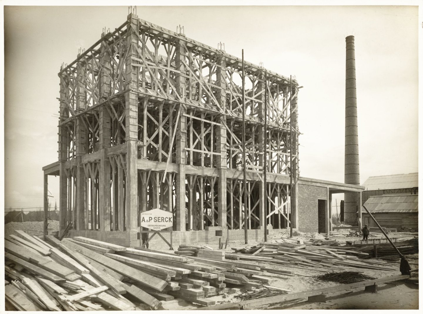 Bouw van benzolfabriek van cokesfabriek Kuhlmann in Zelzate