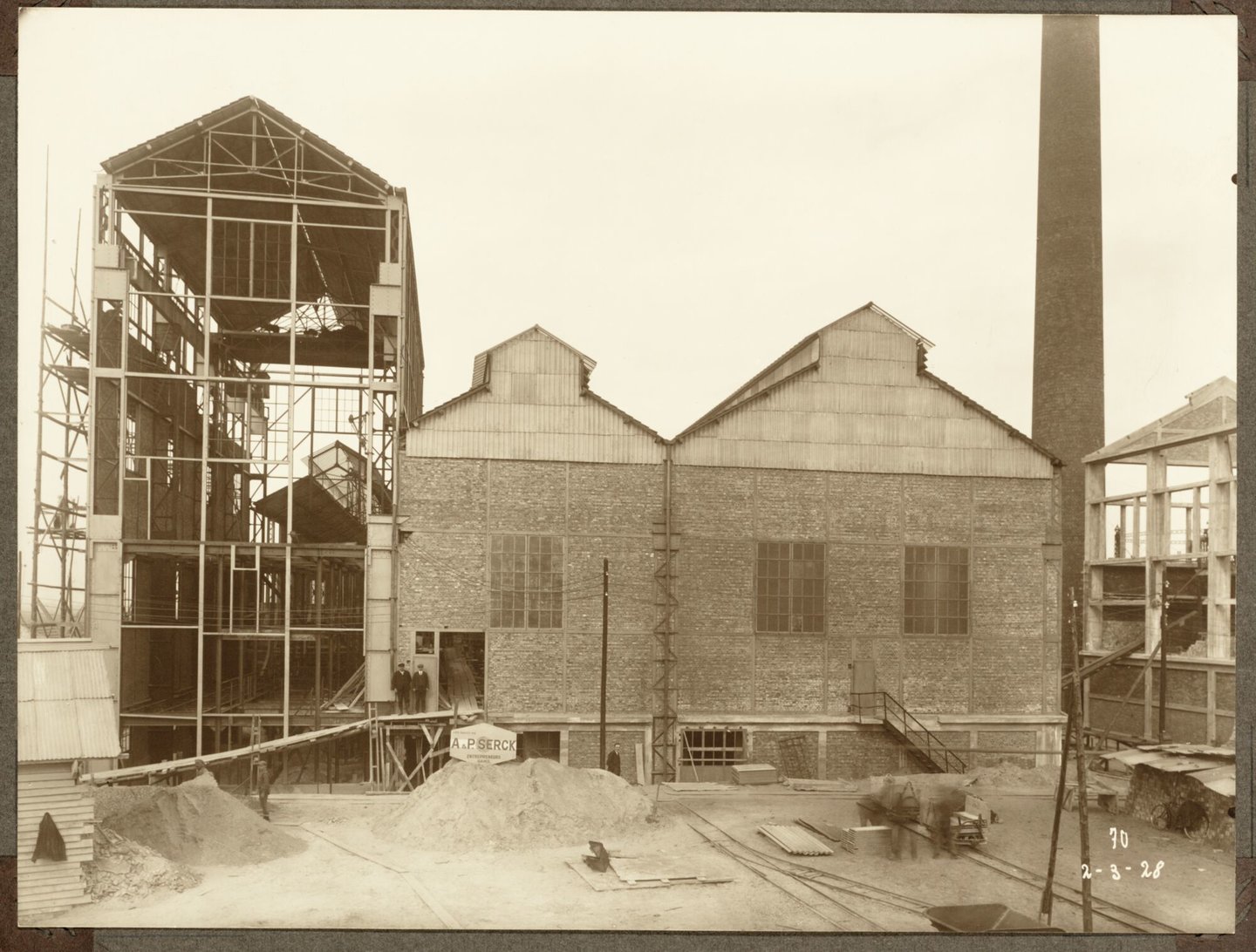 Bouw van ammoniakfabriek van cokesfabriek Kuhlmann in Zelzate