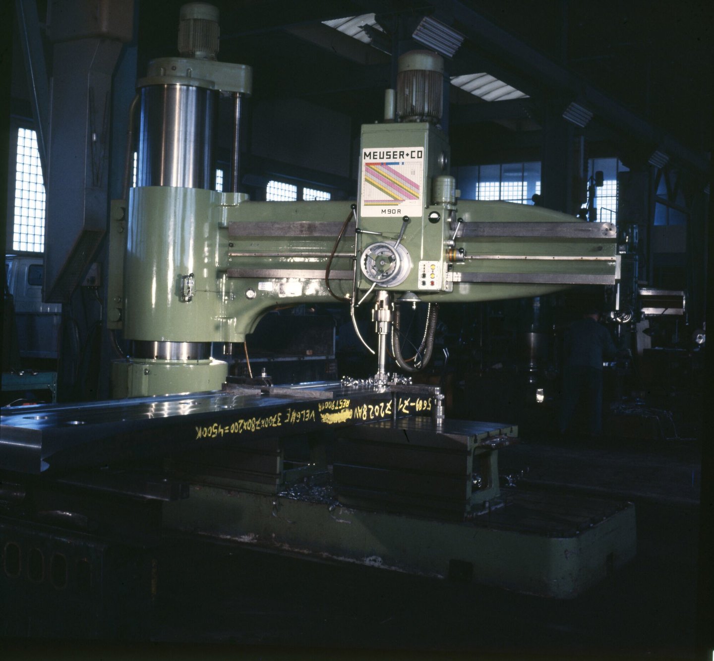 Radiaalboormachine in machinewerkplaats van Gentse Metaalwerken in Gent