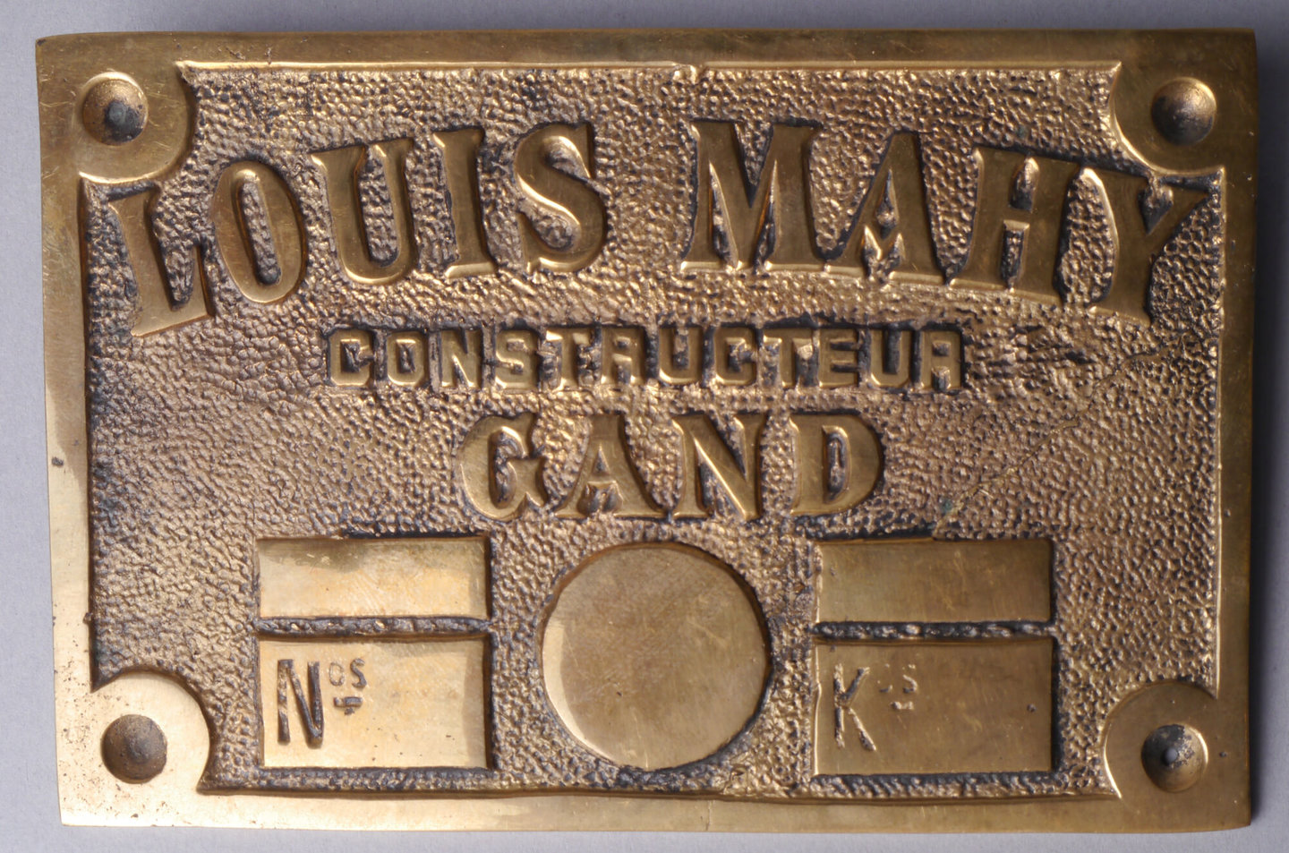 Blanco typeplaat van metaalconstructeur Louis Mahy in Gent