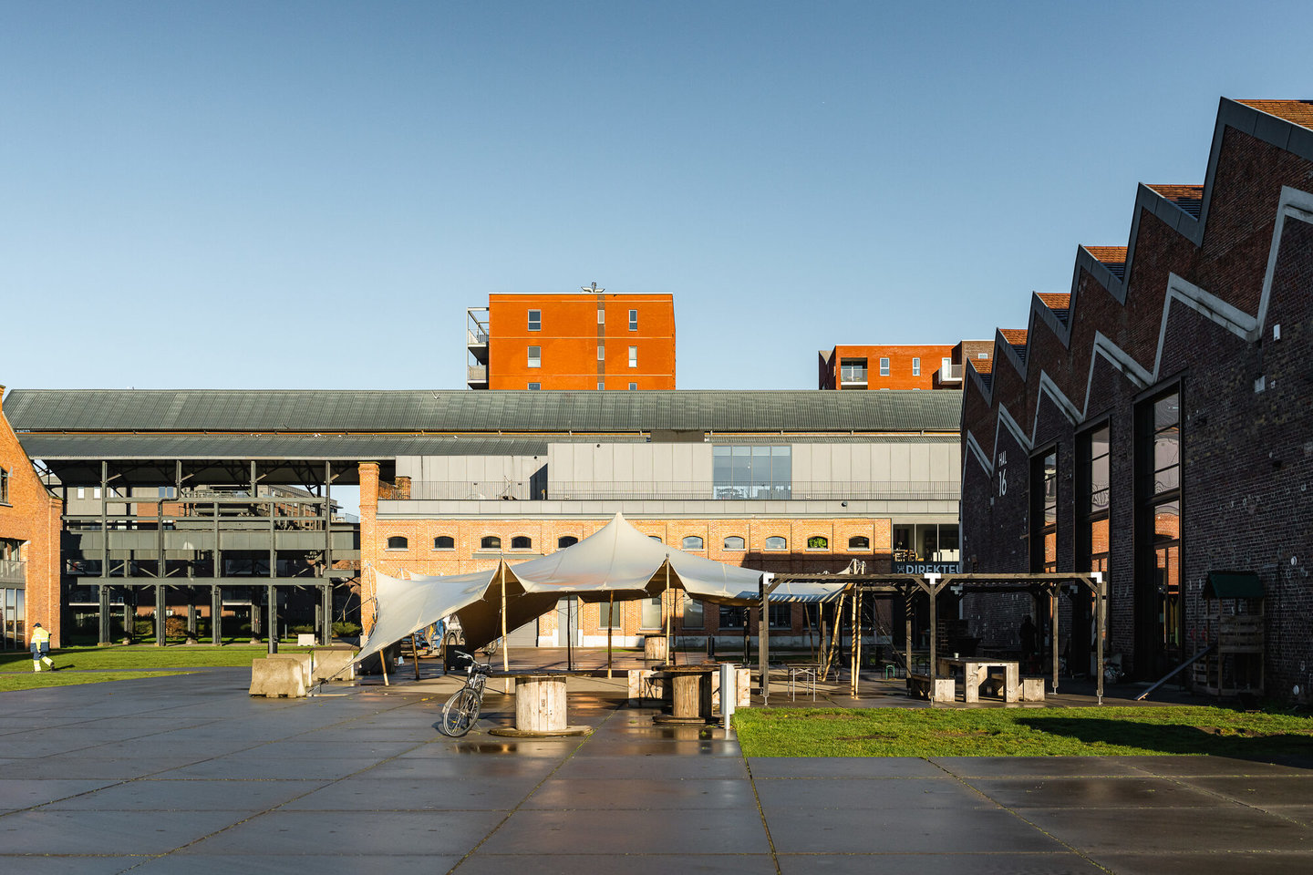 Voormalige fabrieksgebouwen van machinebouwer ACEC in Gent