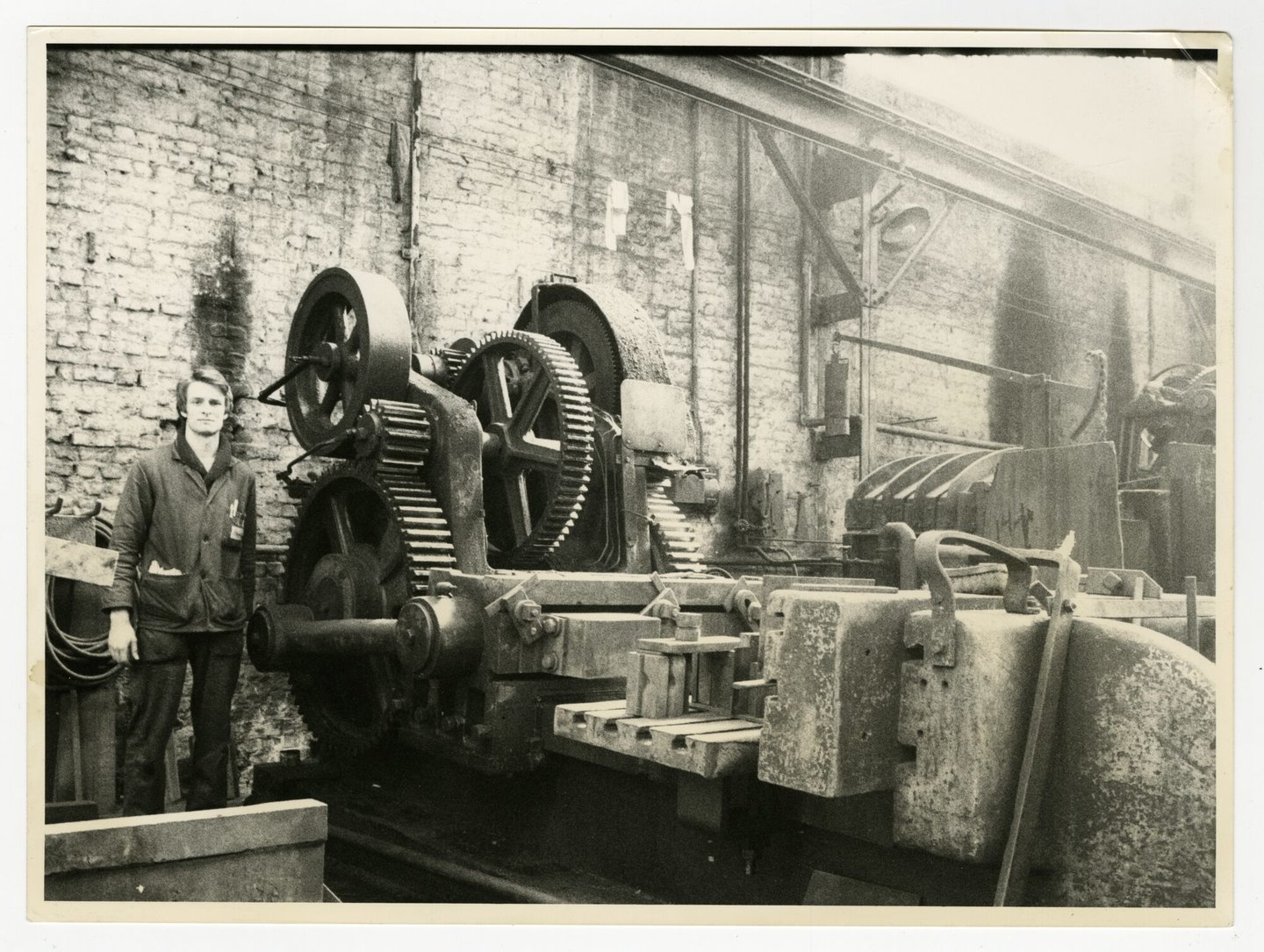 Mechanische pers in machinewerkplaats van machinebouwer ACEC in Gent