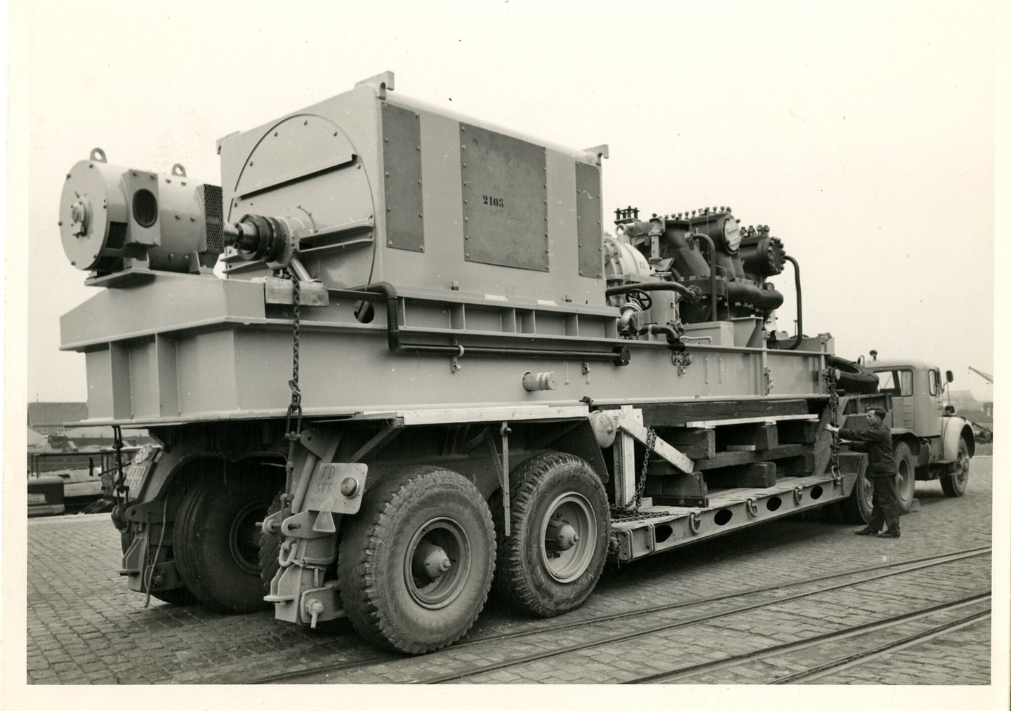 Transport van turbogenerator geproduceerd door ACEC in Gent