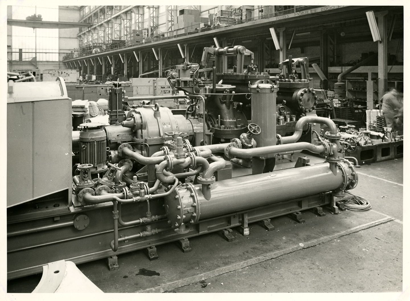 Assemblage van turbogenerator in een montagehal van machinebouwer ACEC in Gent