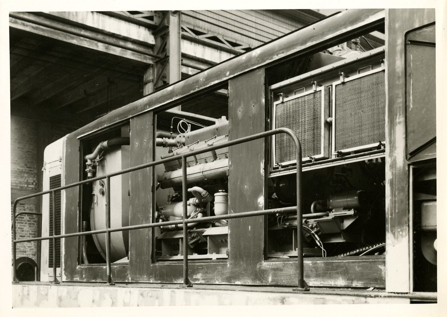 Locomotief in opbouw bij machinebouwer ACEC-MAN in Gent