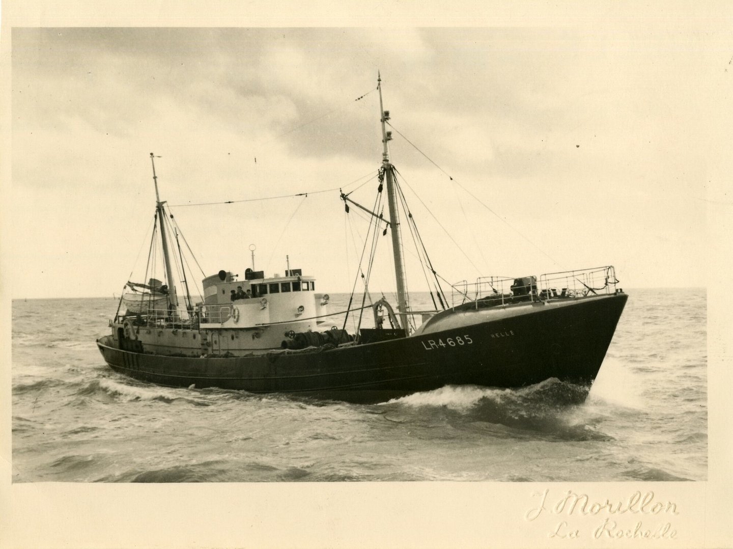 Vissersboot LR.4685 Hellé tijdens de vaart