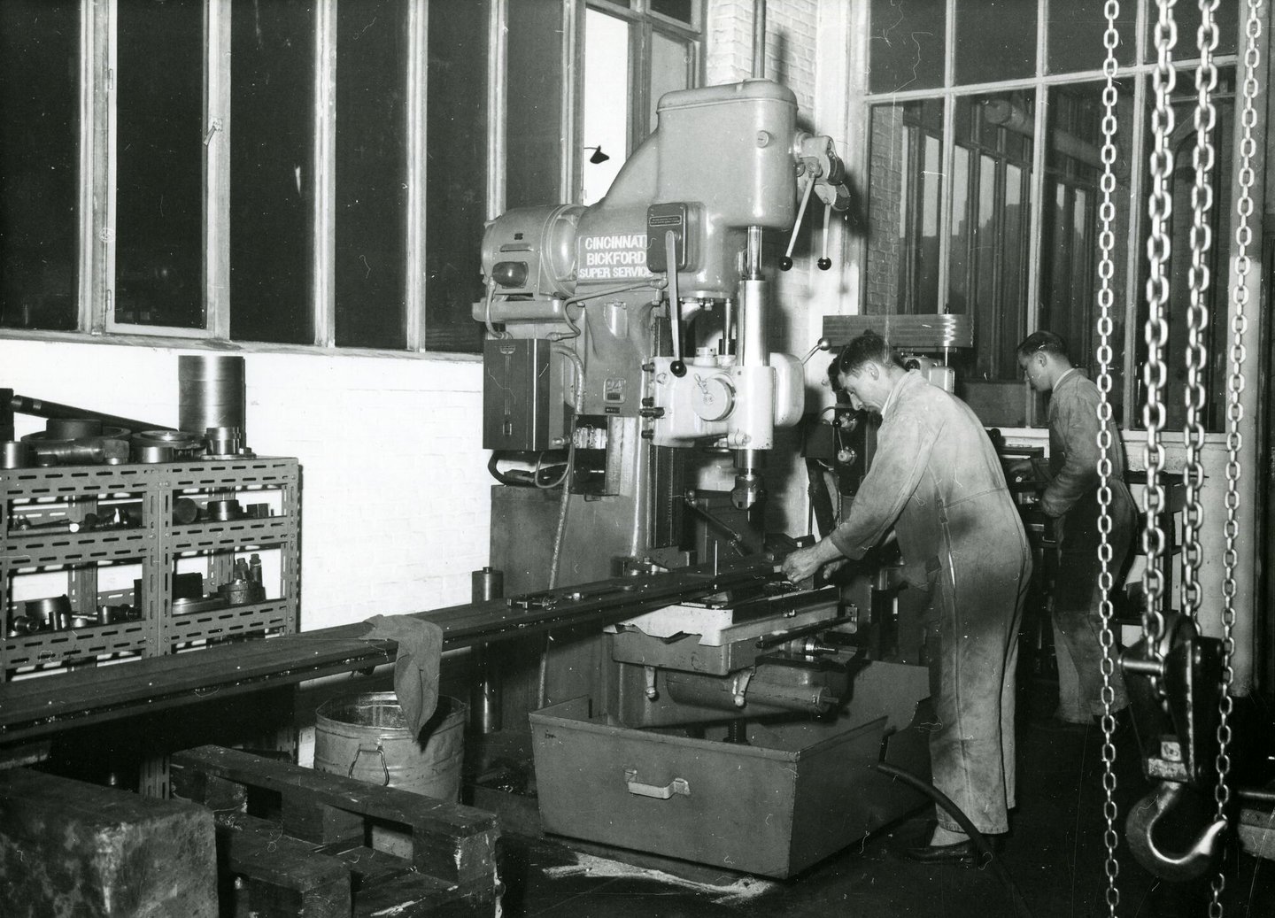 Kolomboormachine in machinewerkplaats van SEM-Carels in Gent