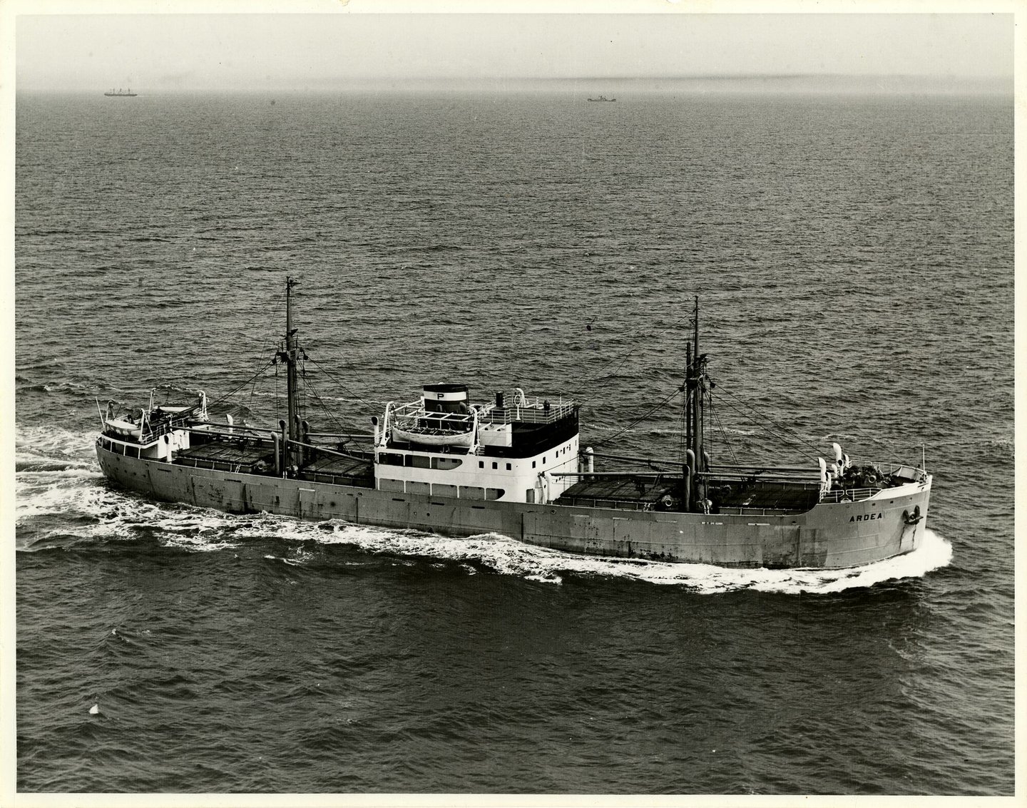 Vrachtschip Ardea tijdens de vaart