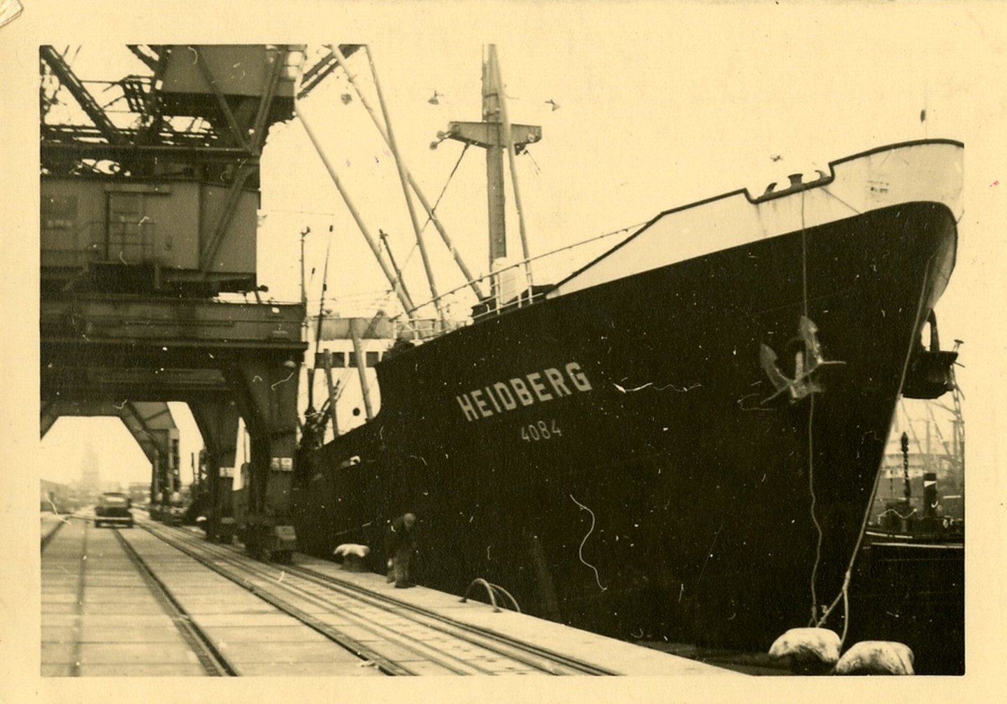 Vrachtschip Heidberg aan de kade