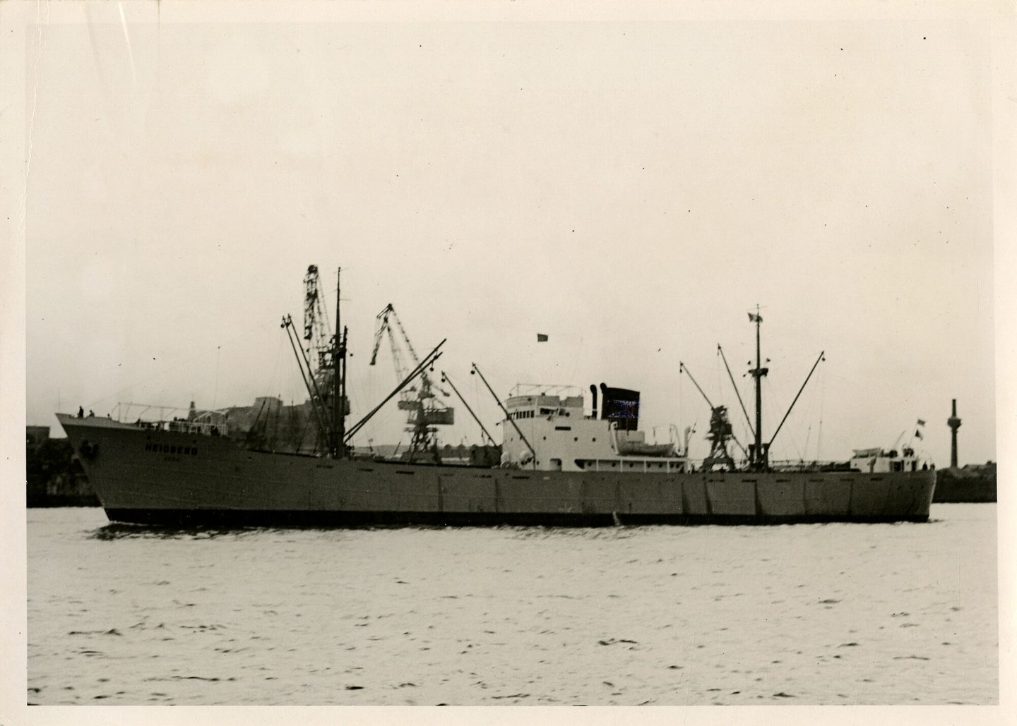 Vrachtschip Heidberg tijdens de vaart