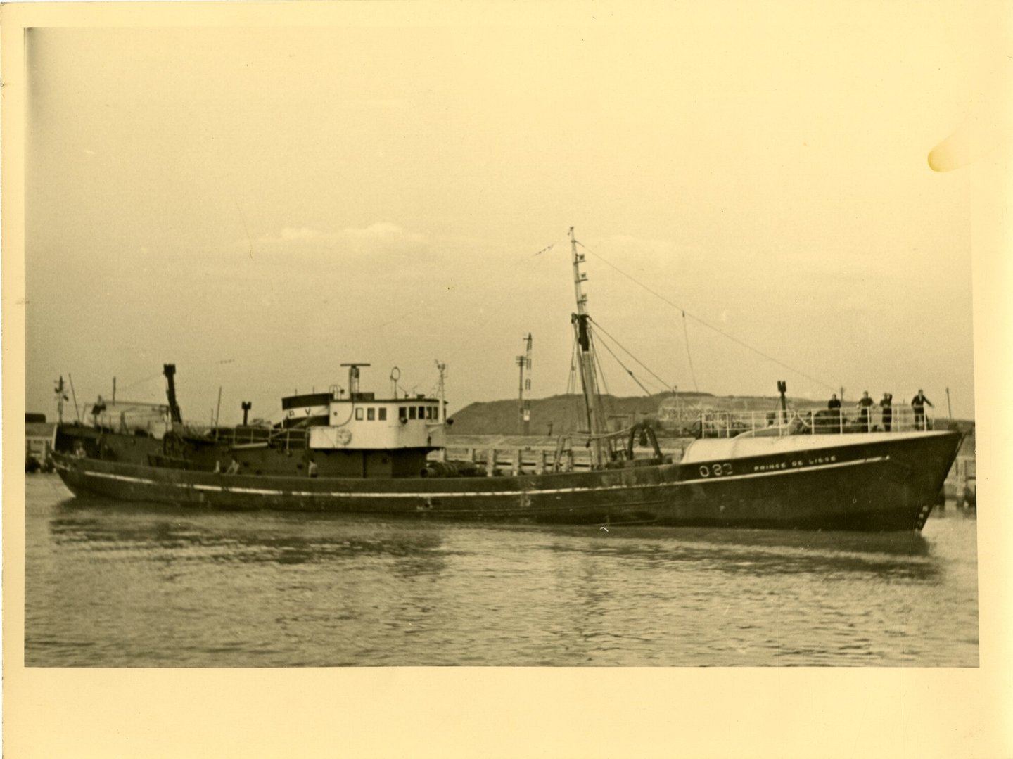 Vissersboot O.83 Prince de Liège tijdens de vaart