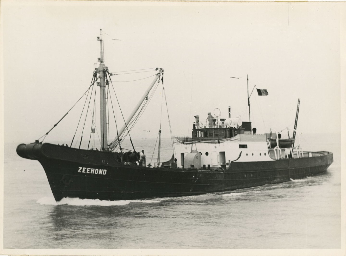 Zeesleepboot Zeehond tijdens de vaart