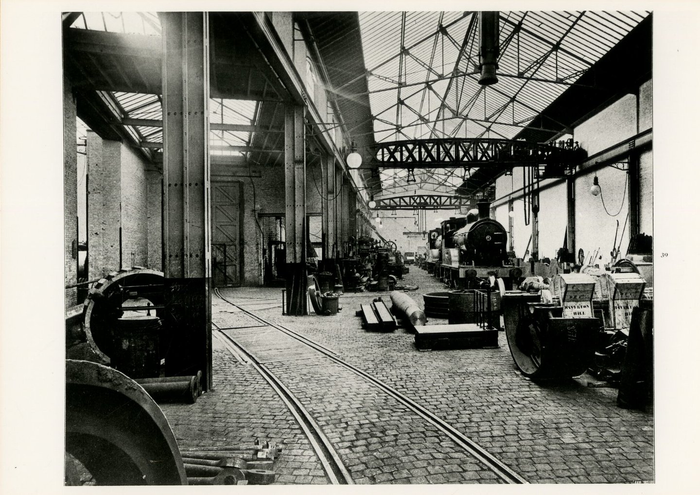 Montagehal voor locomotieven van machinebouwer Carels in Gent