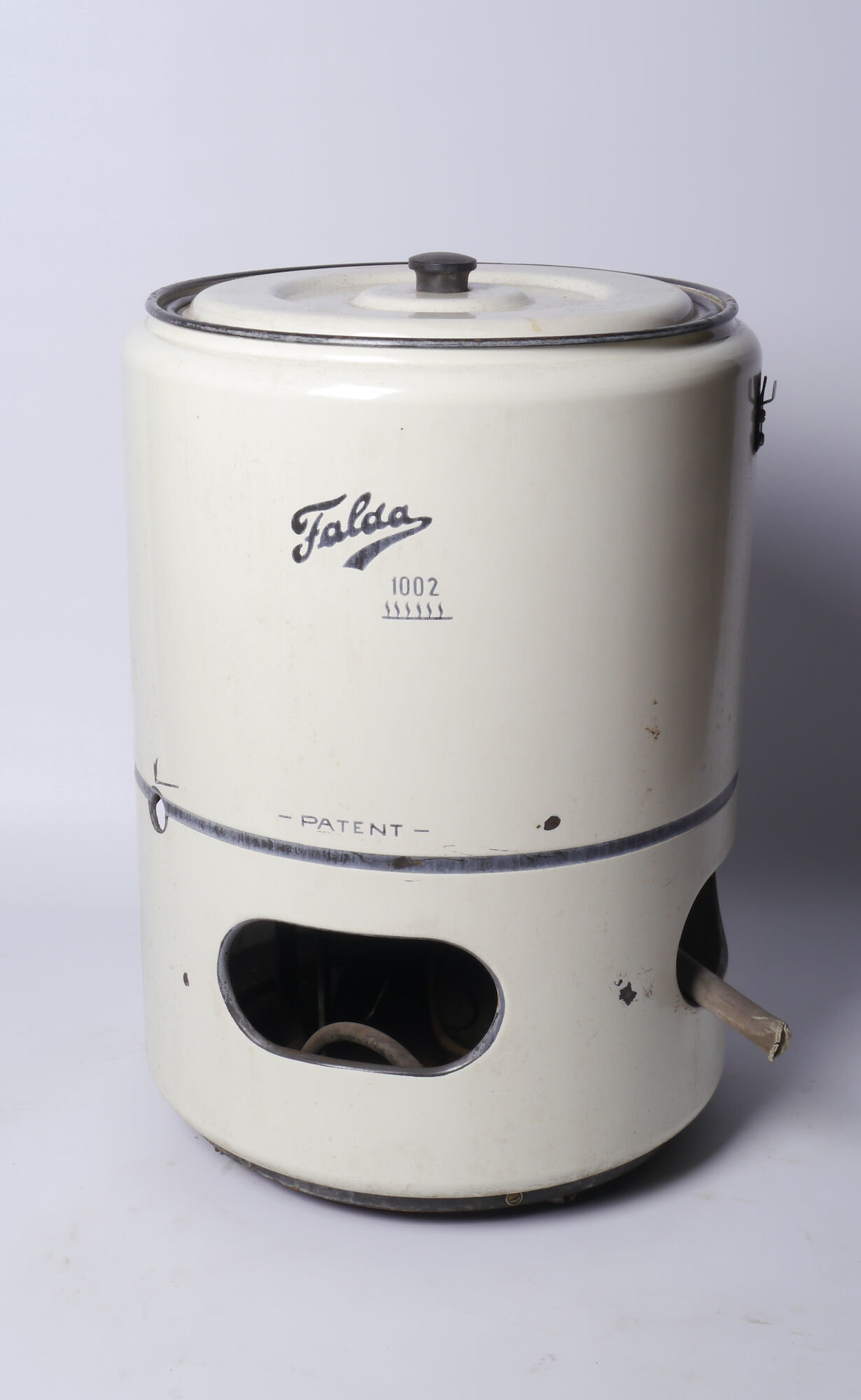 koud Autonomie verlichten Elektrische wasmachine van het merk Falda | Industriemuseum